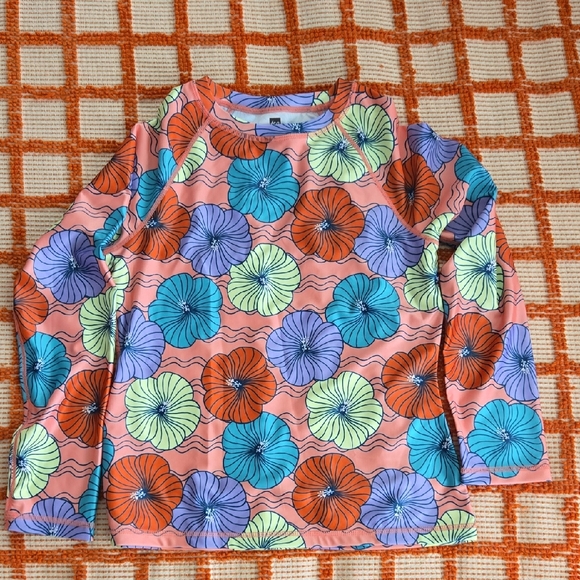 Tea Collection Longsleeve Rash Gaurd Size 16 - Picture 1 of 2